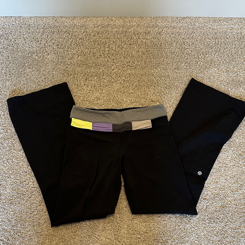 Lululemon Athletica Black Leggings with Gray Accents